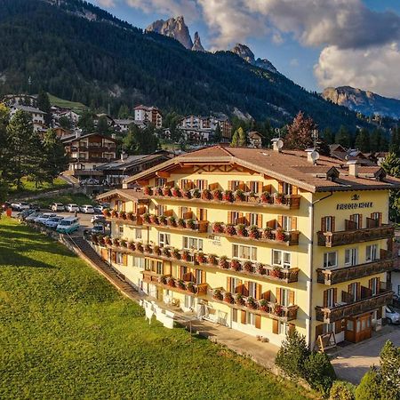 Al Piccolo Hotel Vigo di Fassa Esterno foto