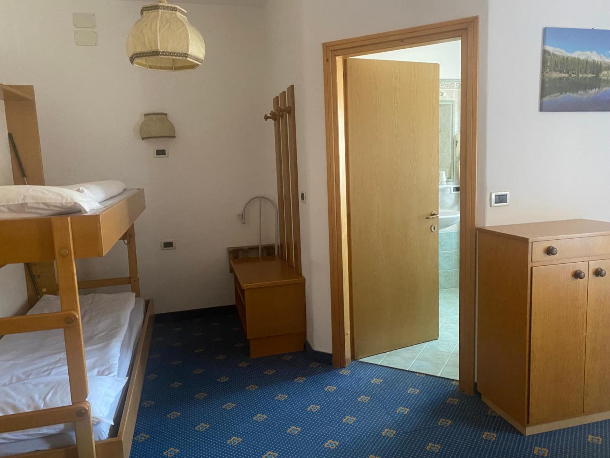 Al Piccolo Hotel Vigo di Fassa Esterno foto