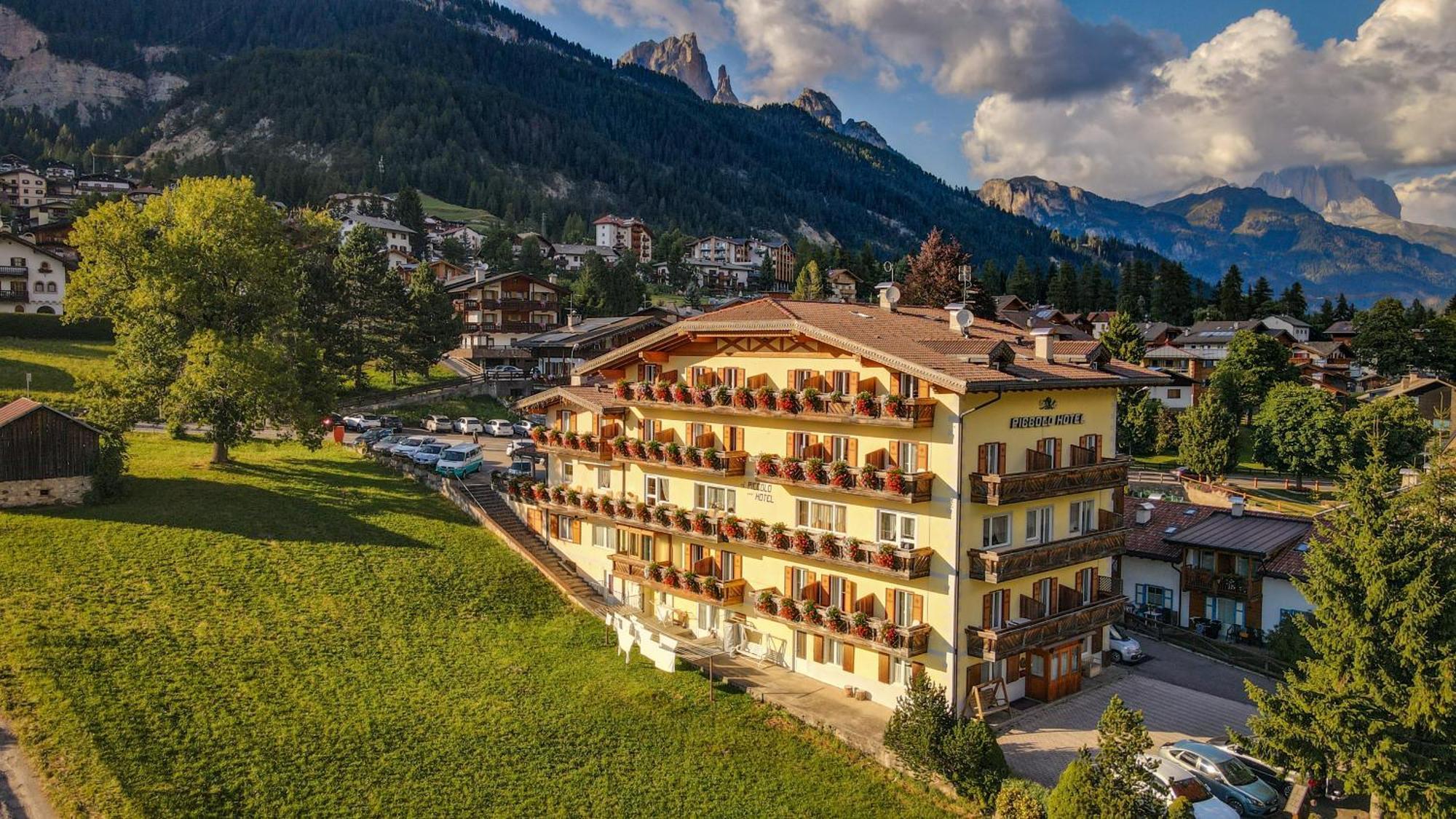 Al Piccolo Hotel Vigo di Fassa Esterno foto