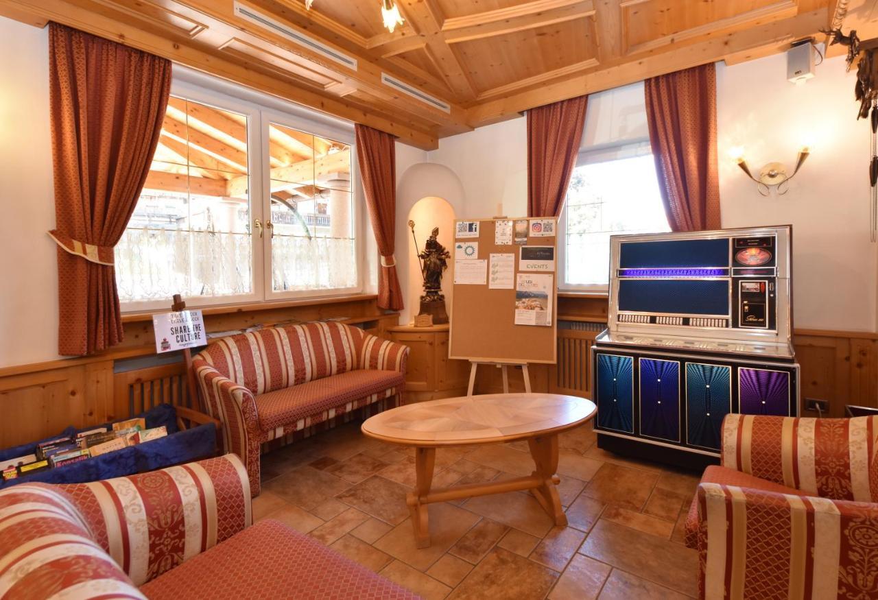 Al Piccolo Hotel Vigo di Fassa Esterno foto