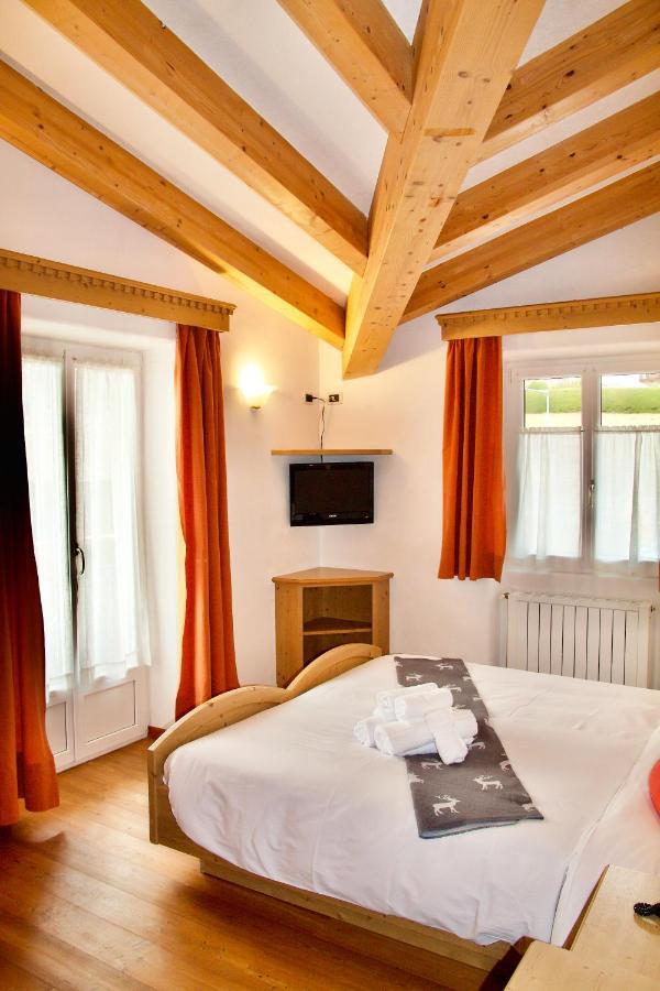 Al Piccolo Hotel Vigo di Fassa Esterno foto