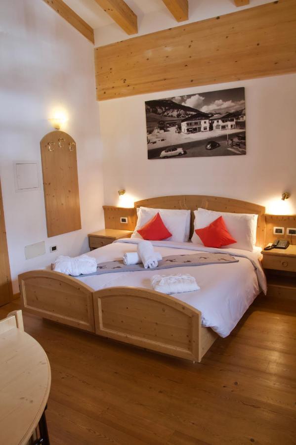 Al Piccolo Hotel Vigo di Fassa Esterno foto