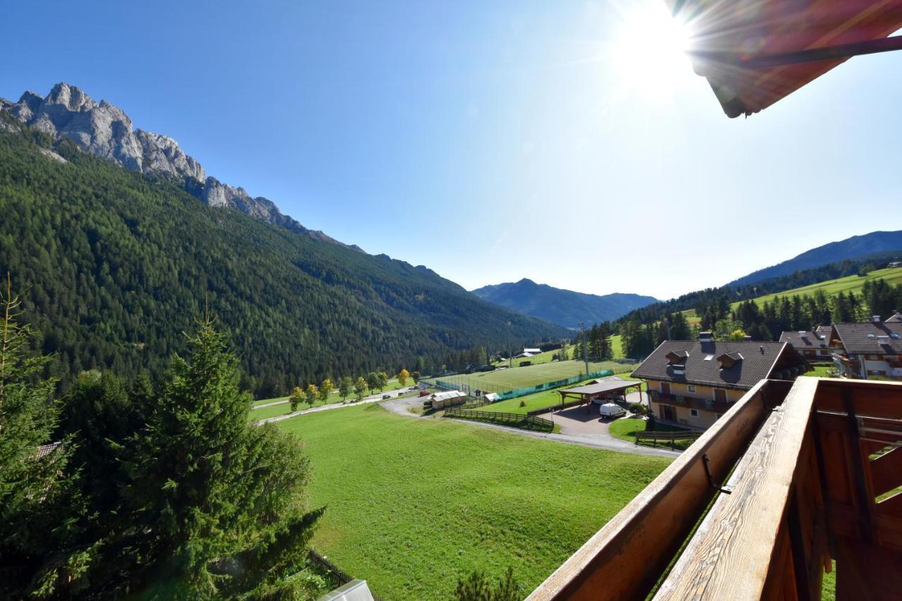 Al Piccolo Hotel Vigo di Fassa Esterno foto