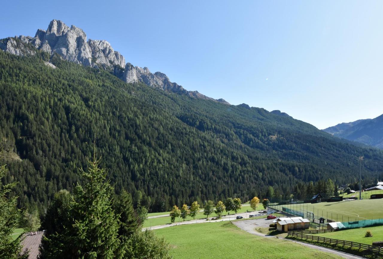 Al Piccolo Hotel Vigo di Fassa Esterno foto